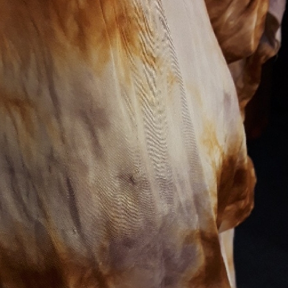 Brown and Cream Tie-Dye Fabric OVER THROW - Picture 2 of 2